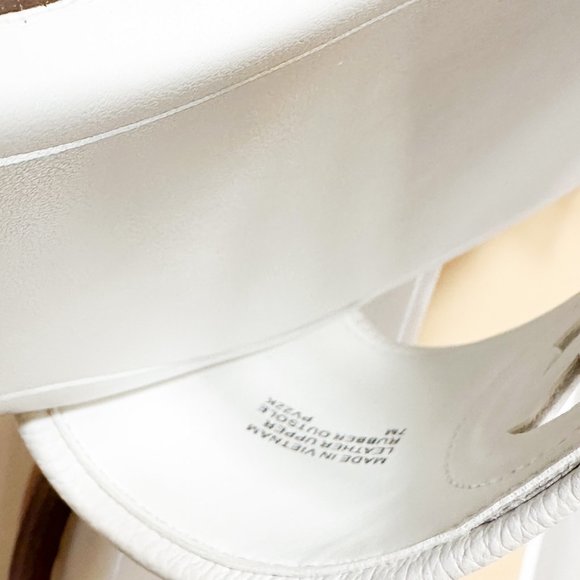 Michael Kors Deanna Cutout Tumbled Leather Slide Sandal Size 7M - Picture 7 of 8